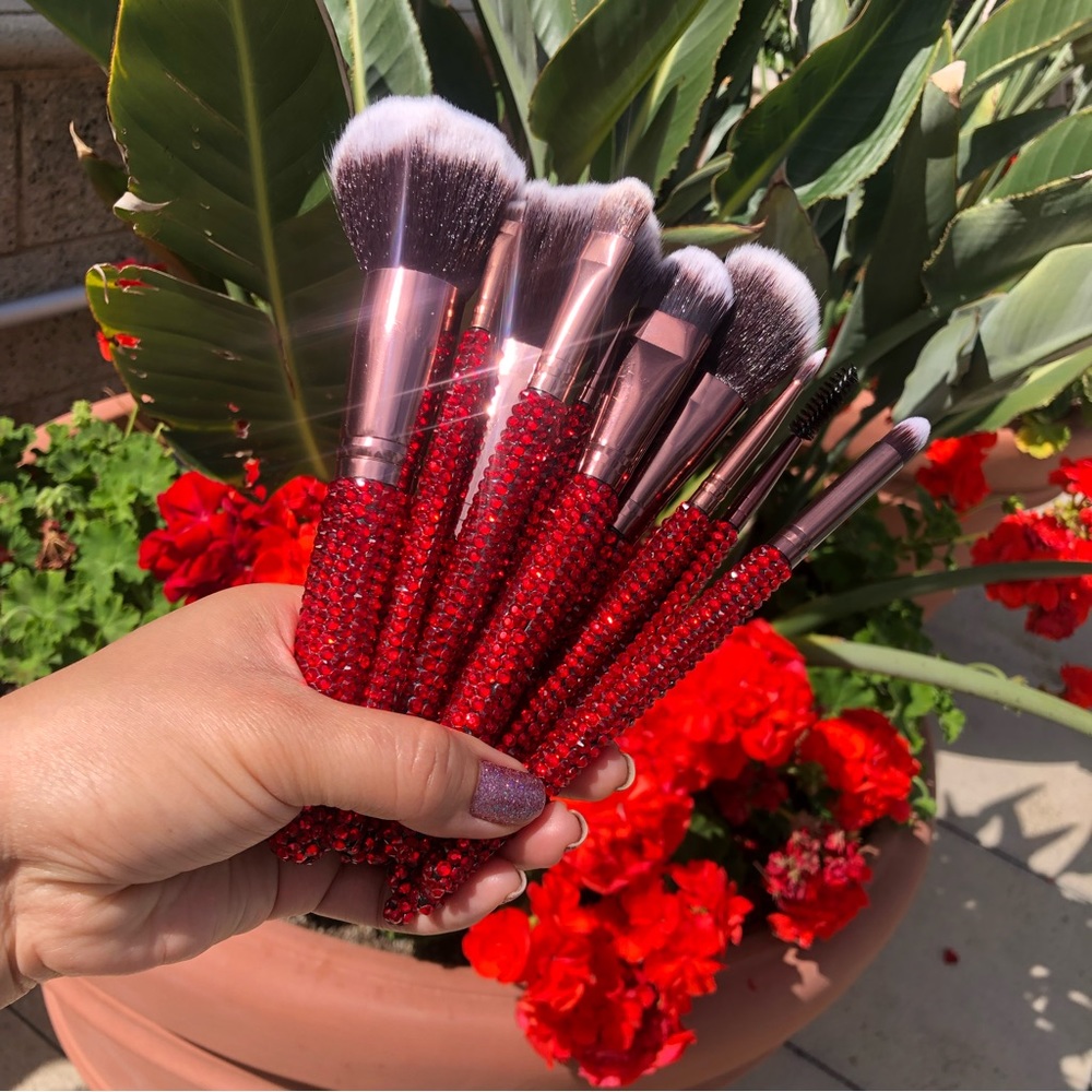 Red bling brushes